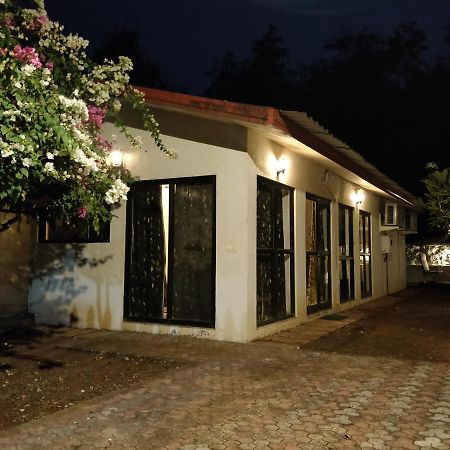 Chalet Casa Amor, Perfect Home Amidst Tranquility Karjat Esterno foto