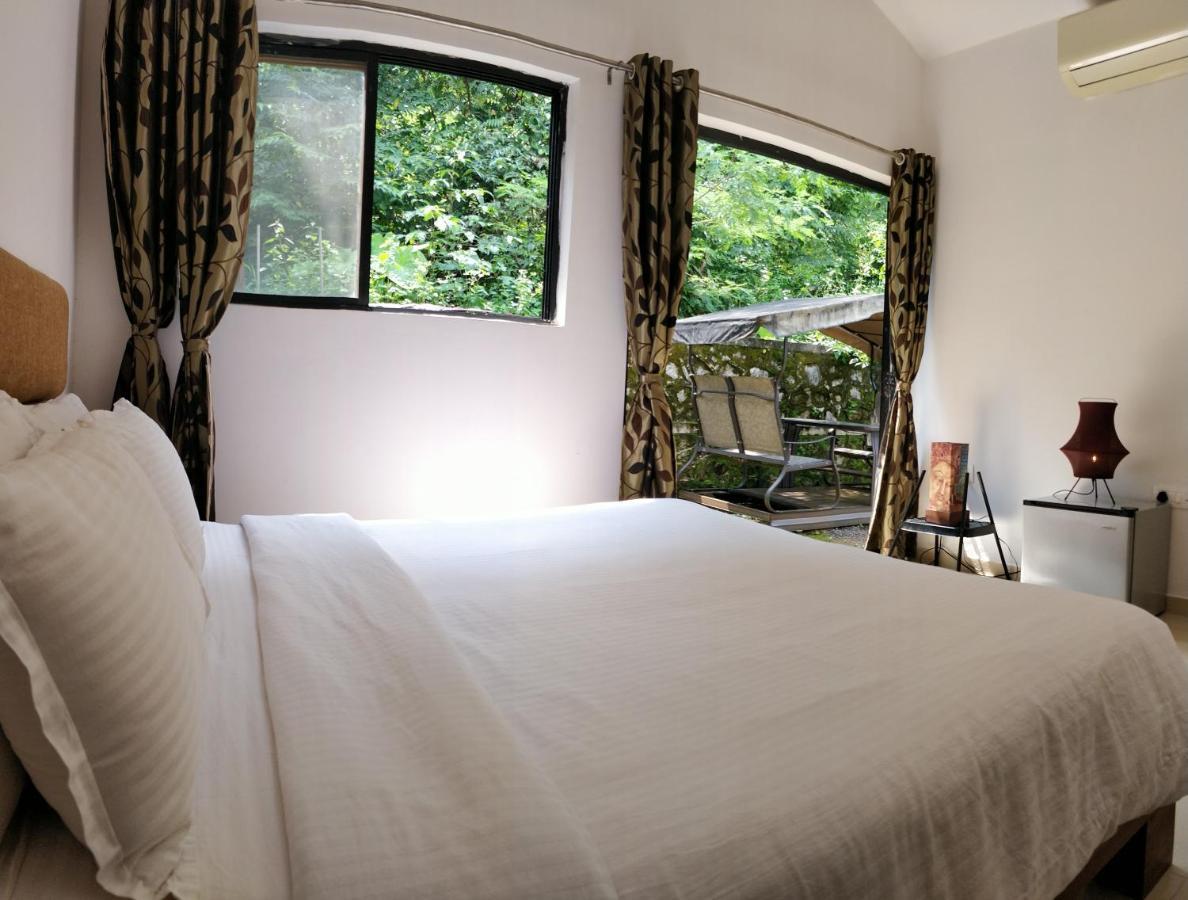Chalet Casa Amor, Perfect Home Amidst Tranquility Karjat Esterno foto