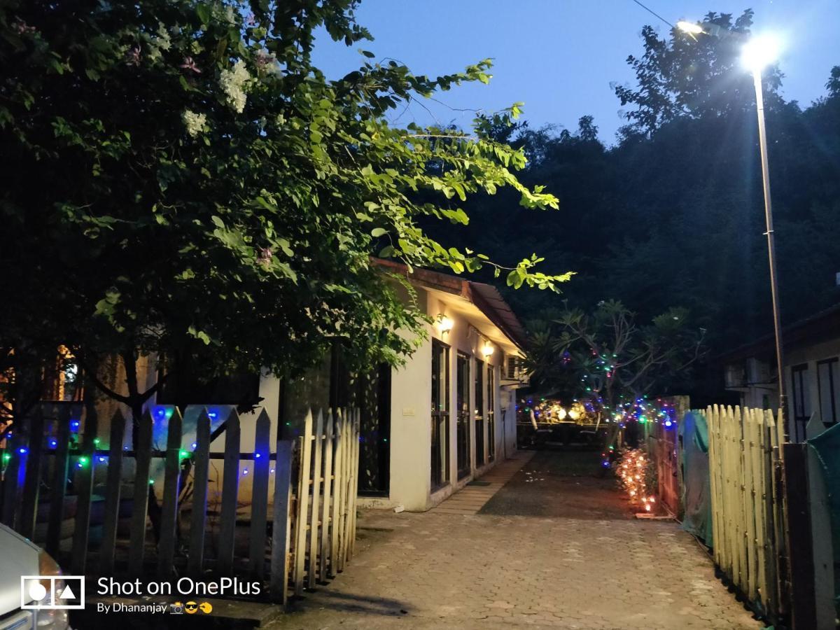 Chalet Casa Amor, Perfect Home Amidst Tranquility Karjat Esterno foto